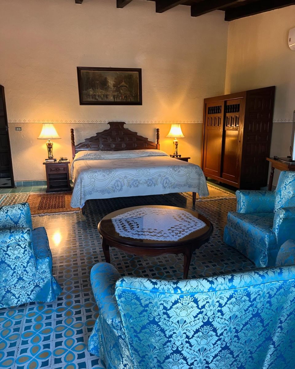 Habitaciones decoradas con muebles antiguos 