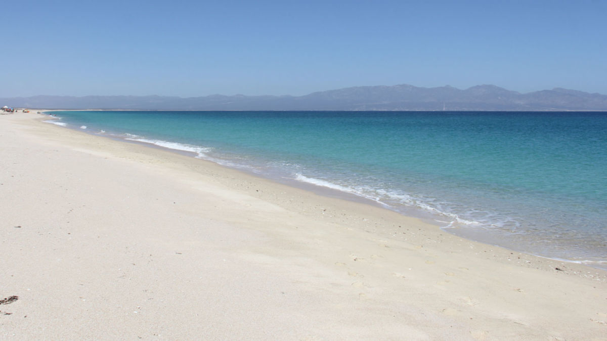 Playa de agua turquesa en México 
