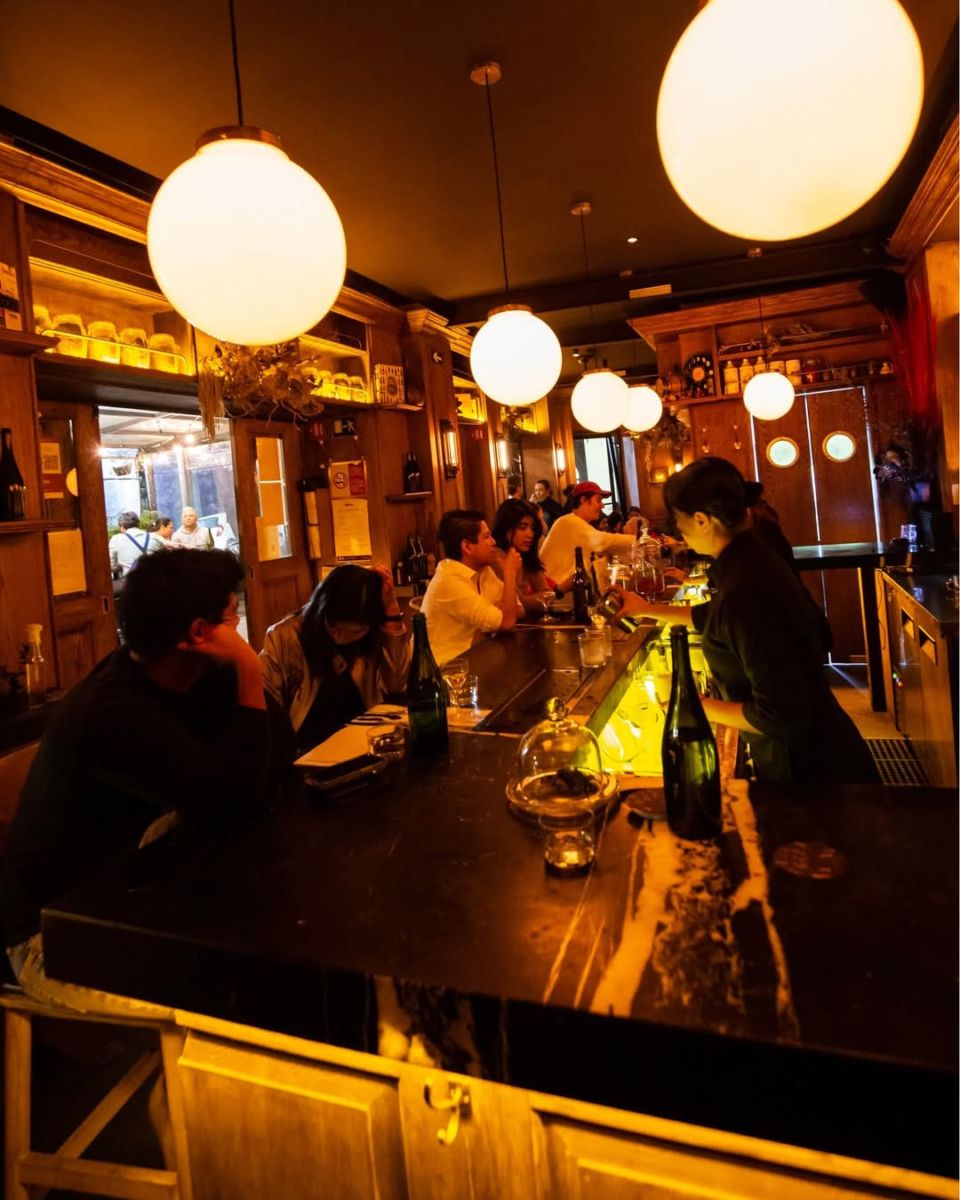 Bar Las Brujas en la Roma Norte
