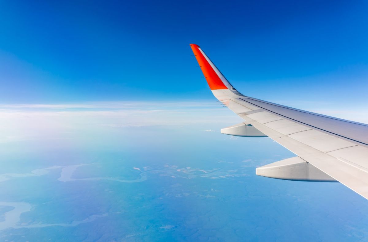 Las personas en sus 20 y 30 tienden a viajar más que las personas de 40+