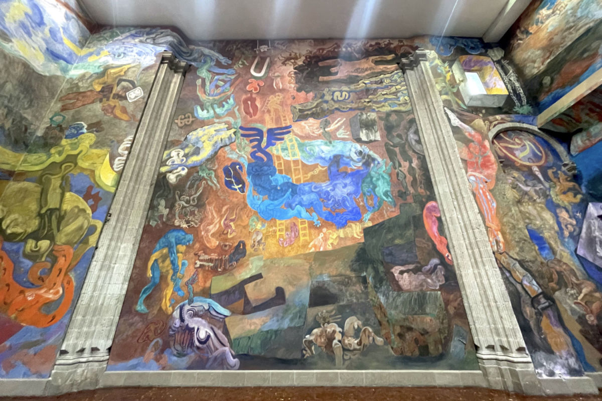 Las revoluciones y los elementos, gran mural de  Vlady en la Biblioteca Miguel Lerdo de Tejada