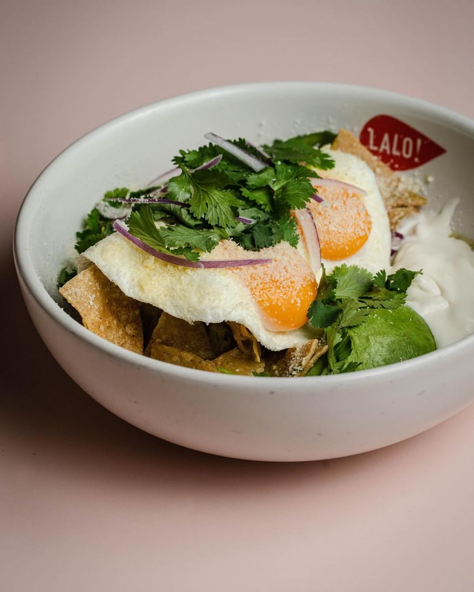 Chilaquiles tradicionales en Lalo!