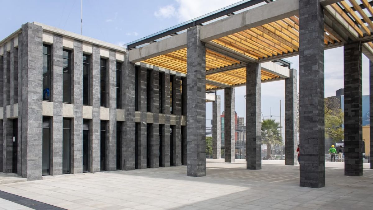 Entrada al Panteón de Dolores 