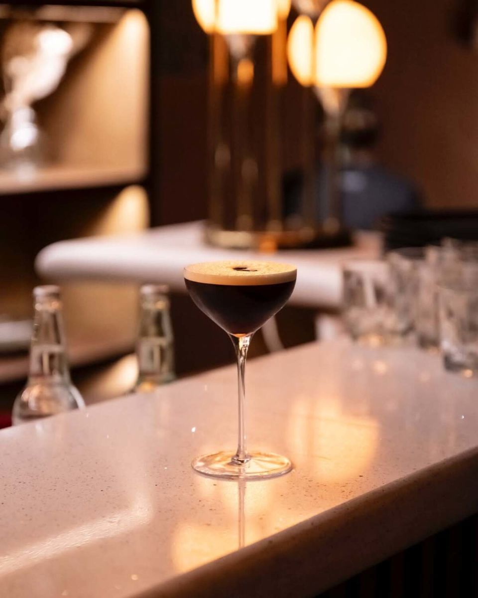 Coctelería de autor en Rooftop Pandora. 