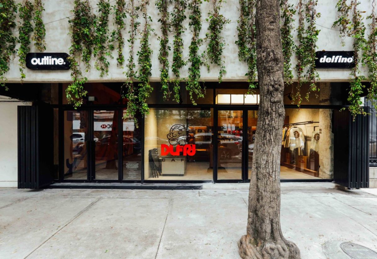 Outline Draft cocktail Bar en la colonia Roma, CDMX. 