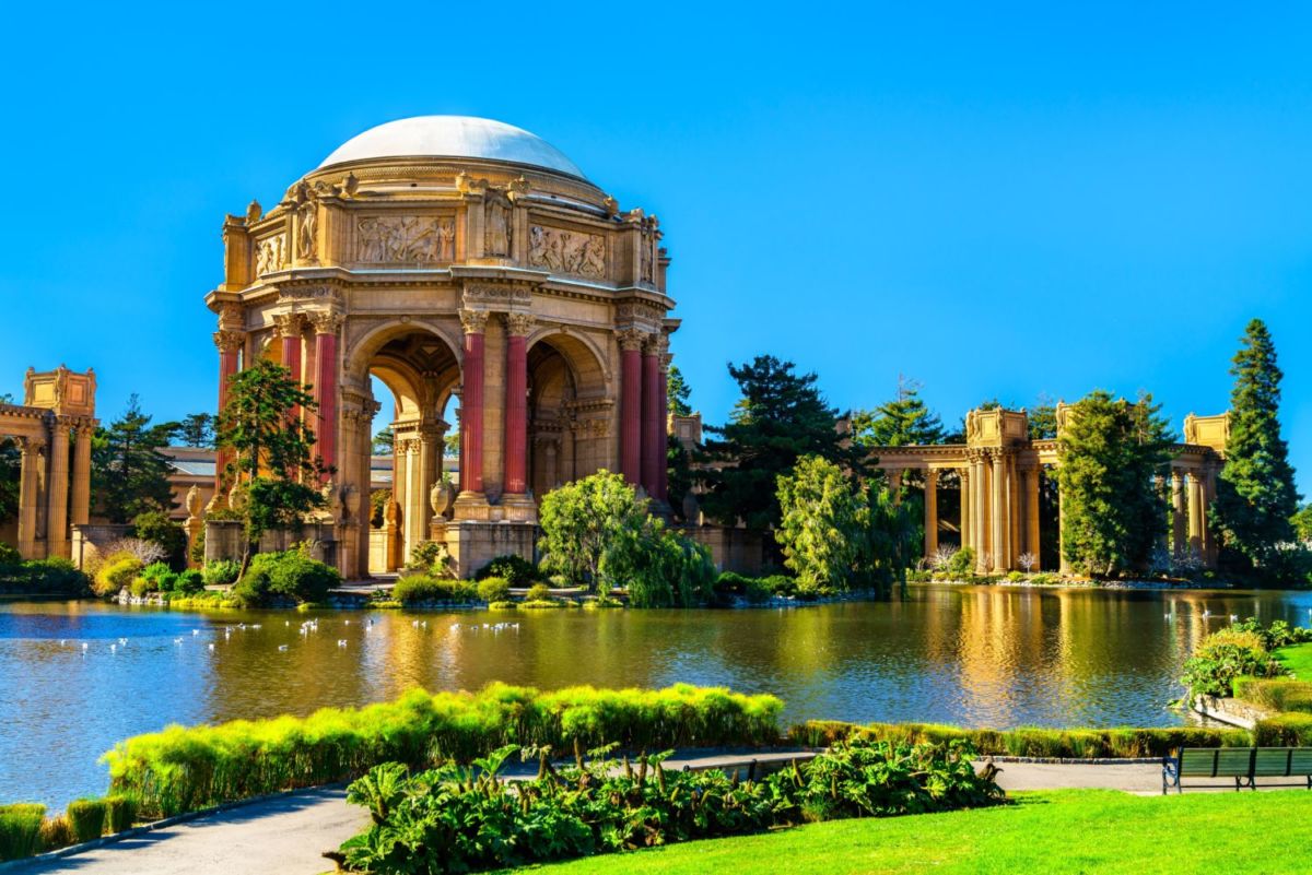 Este lugar parece sacado de una película de Barbie y claro que puedes visitarlo