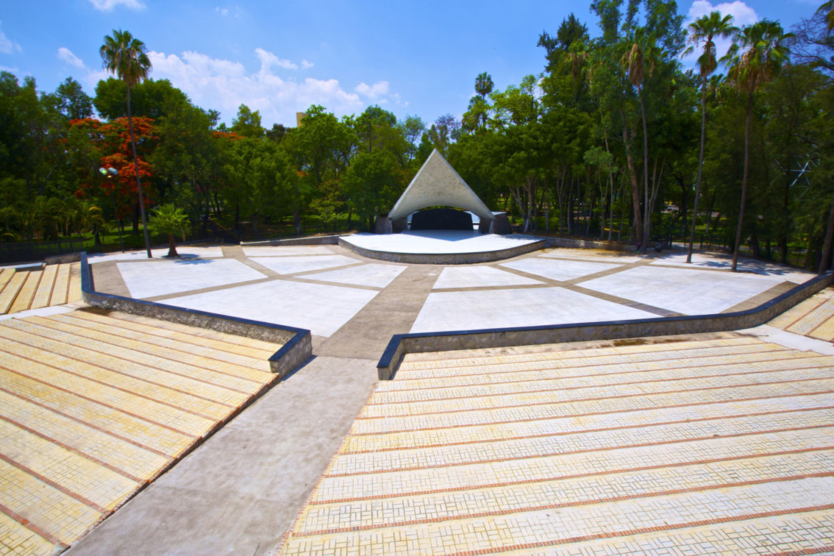 La Concha Acústica fue construida por el arquitecto Alejandro Zohn en 1957. 