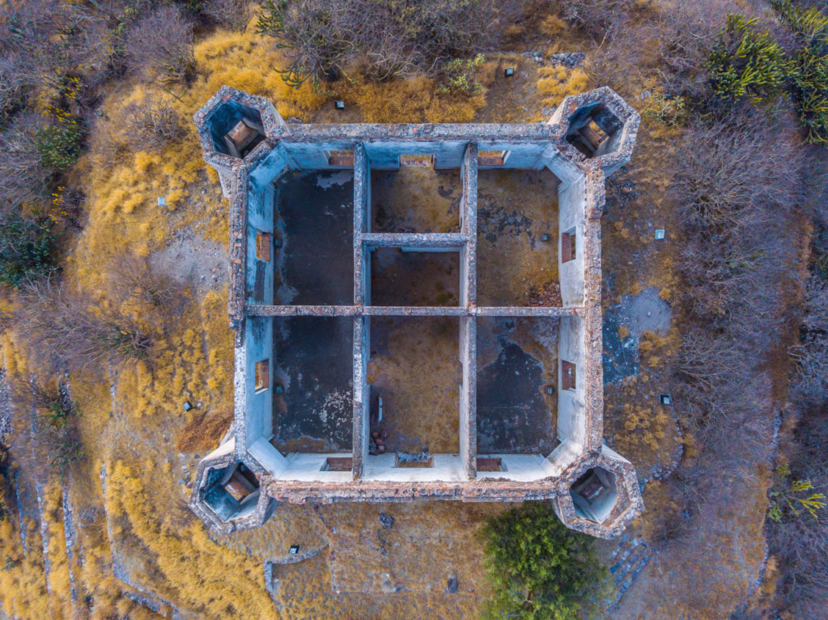  El Fortín es el nombre del edificio ubicado en la cima de la pirámide de El Cerrito 