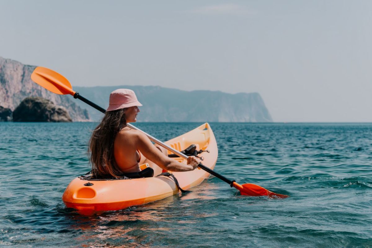 Actividades acuáticas en playa mexicana