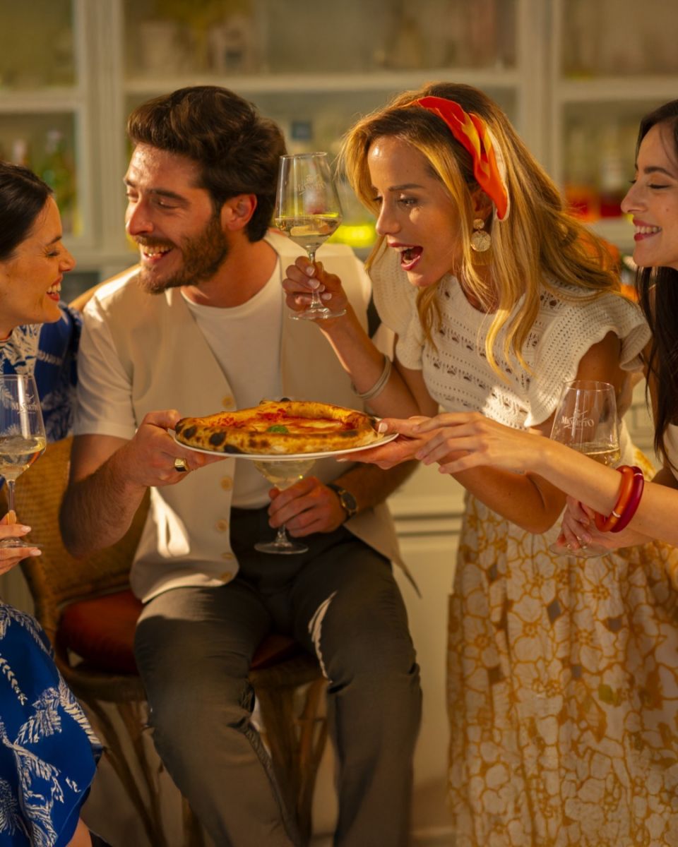 Pizza, prosecco y amigos en fin de semana. 