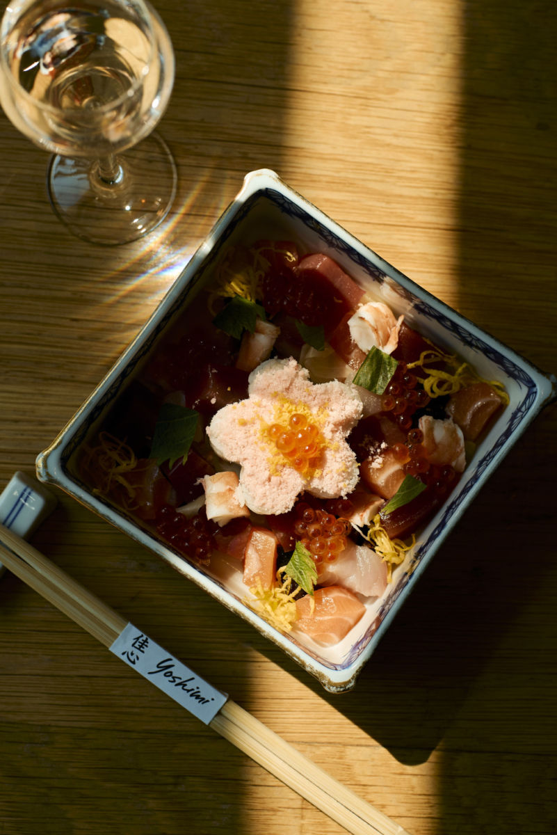 Chirashizush es un plato tradicional japonés 