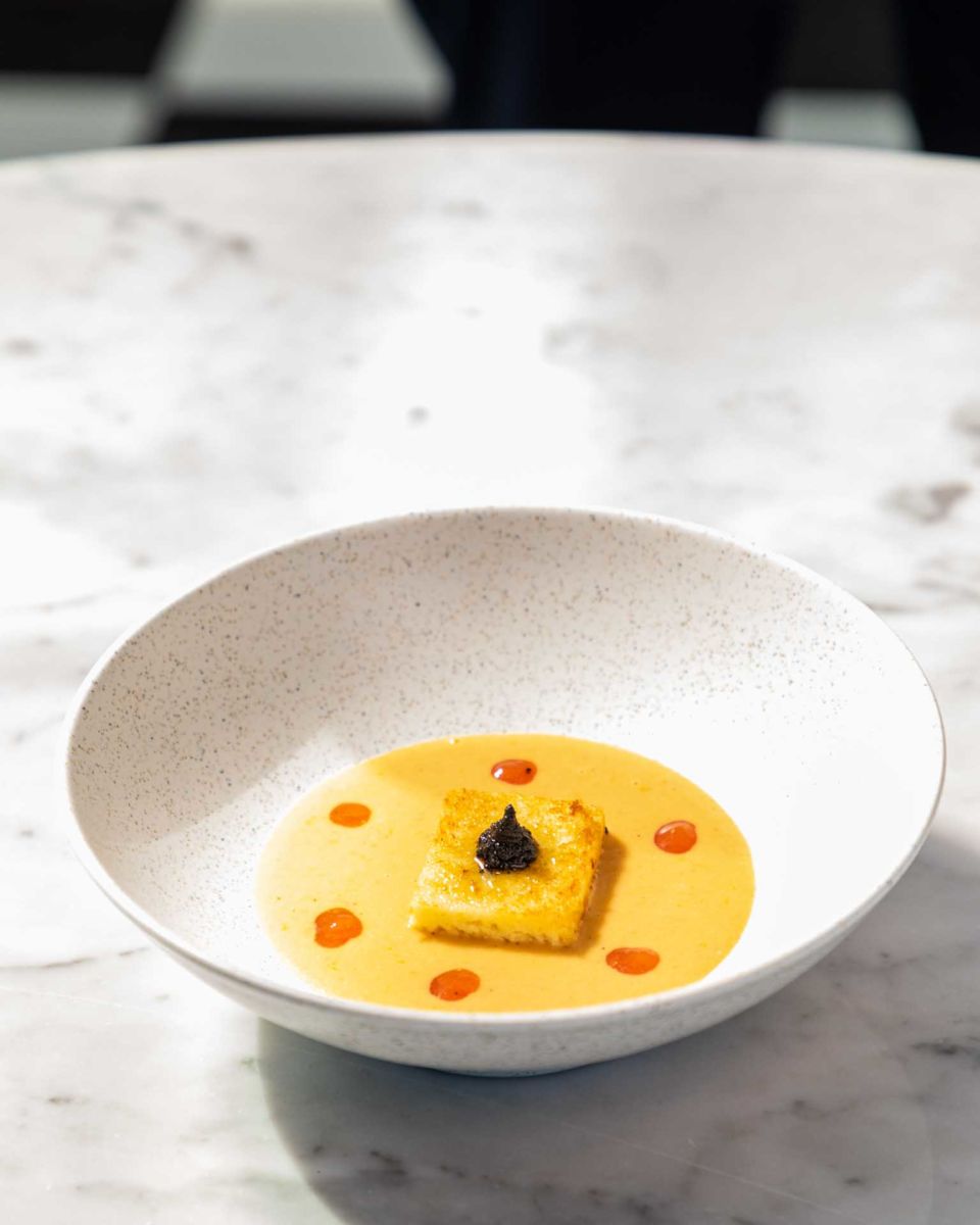 ¿Sopa de tamal de elote? Sí, en este restaurante de la CDMX que debes visitar este mes si te encantan los caldos