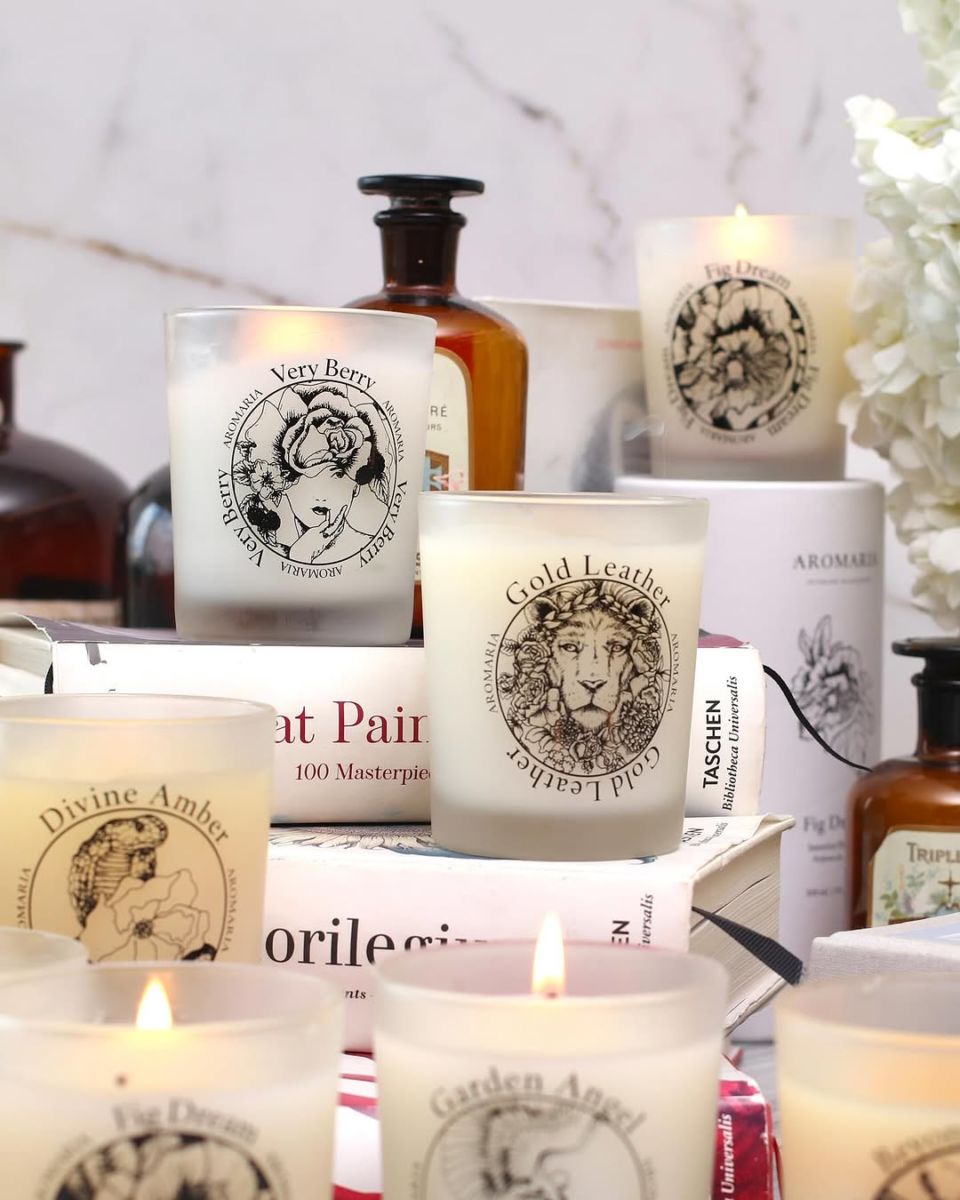 Velas de aromaria, marca mexicana de fragancias de lujo. 