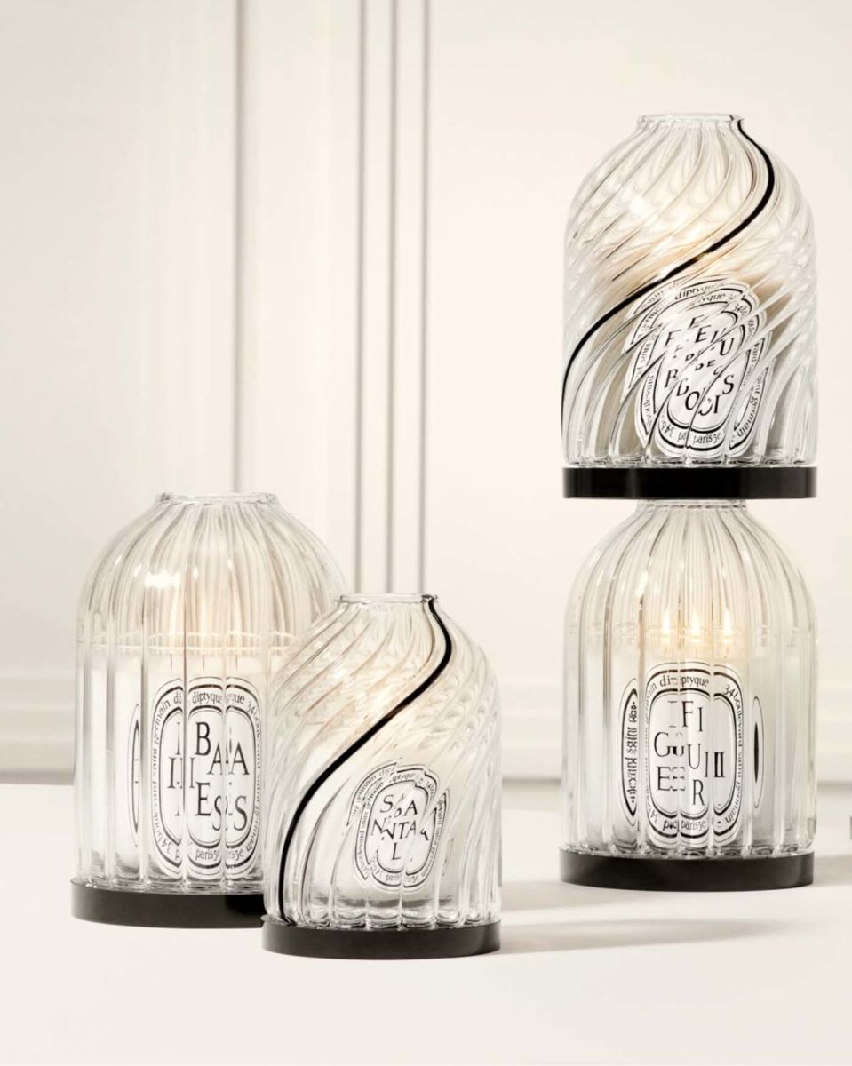Velas de Diptyque, marca de lujo parisina de fragancias. 