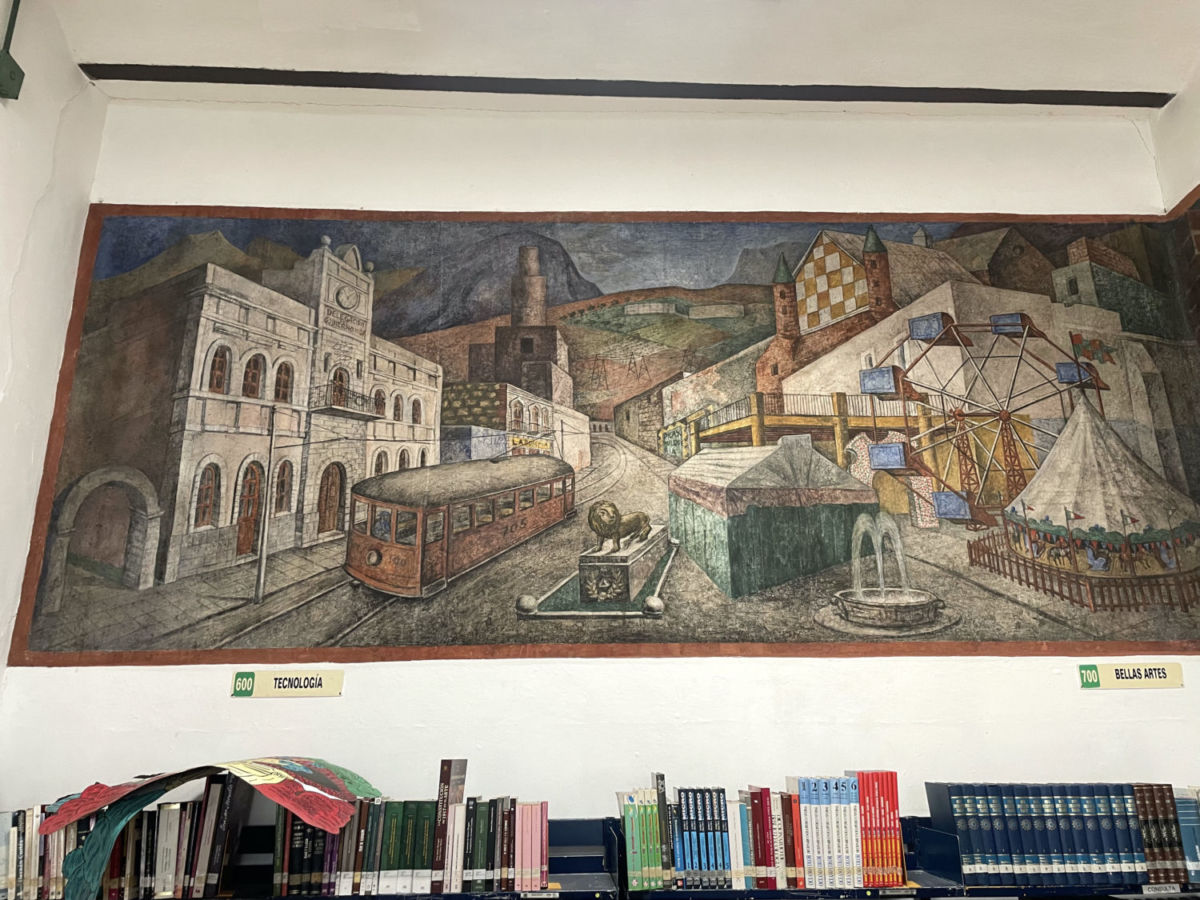 Murales de Juan O'Gorman en la Biblioteca Fray Bartolomé
