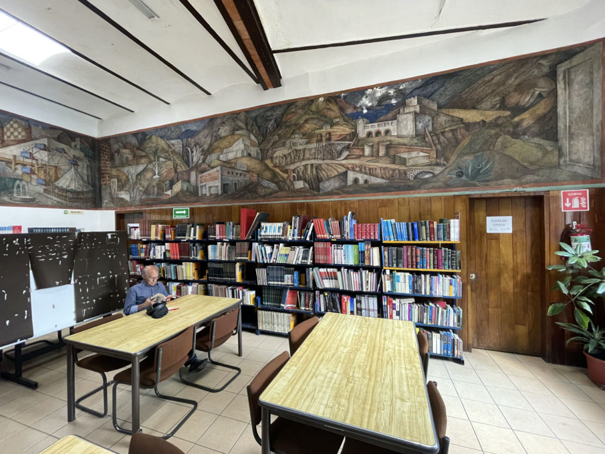 Murales de Juan O'Gorman en la Biblioteca Fray Bartolomé