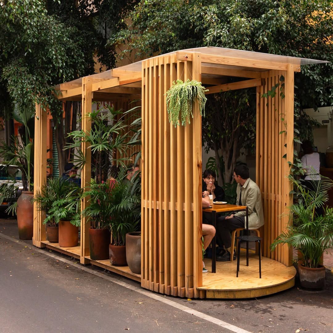 Comal Oculto tiene una sola mesa comunal