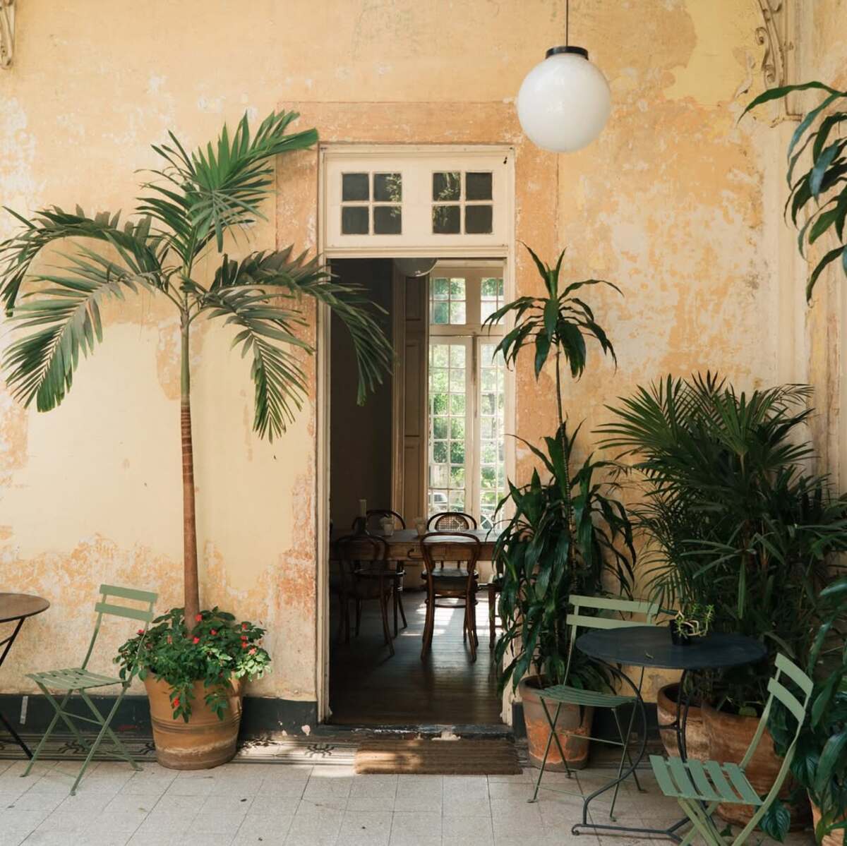 Esta casona en la Roma es en realidad una academia de cocina y ahora también ofrecen cursos en línea, ¡dile adiós a la sopa instantánea!