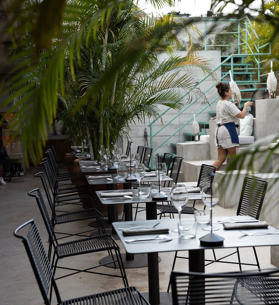 Glou Glou es un restaurante para desayunar, comer y cenar en Puerto Escondido 