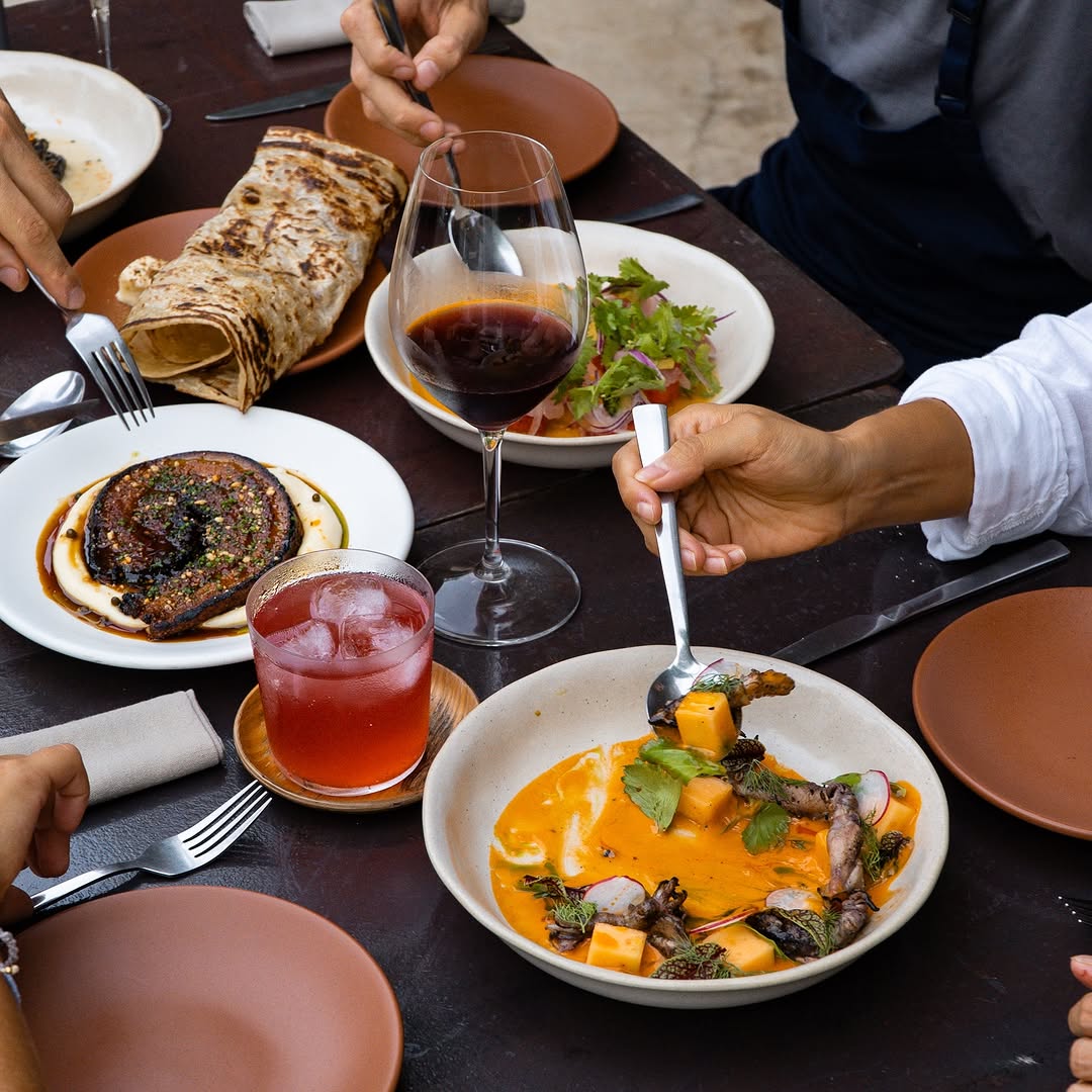 Glou Glou es un restaurante en Puerto Escondido ubicado en Casa To 