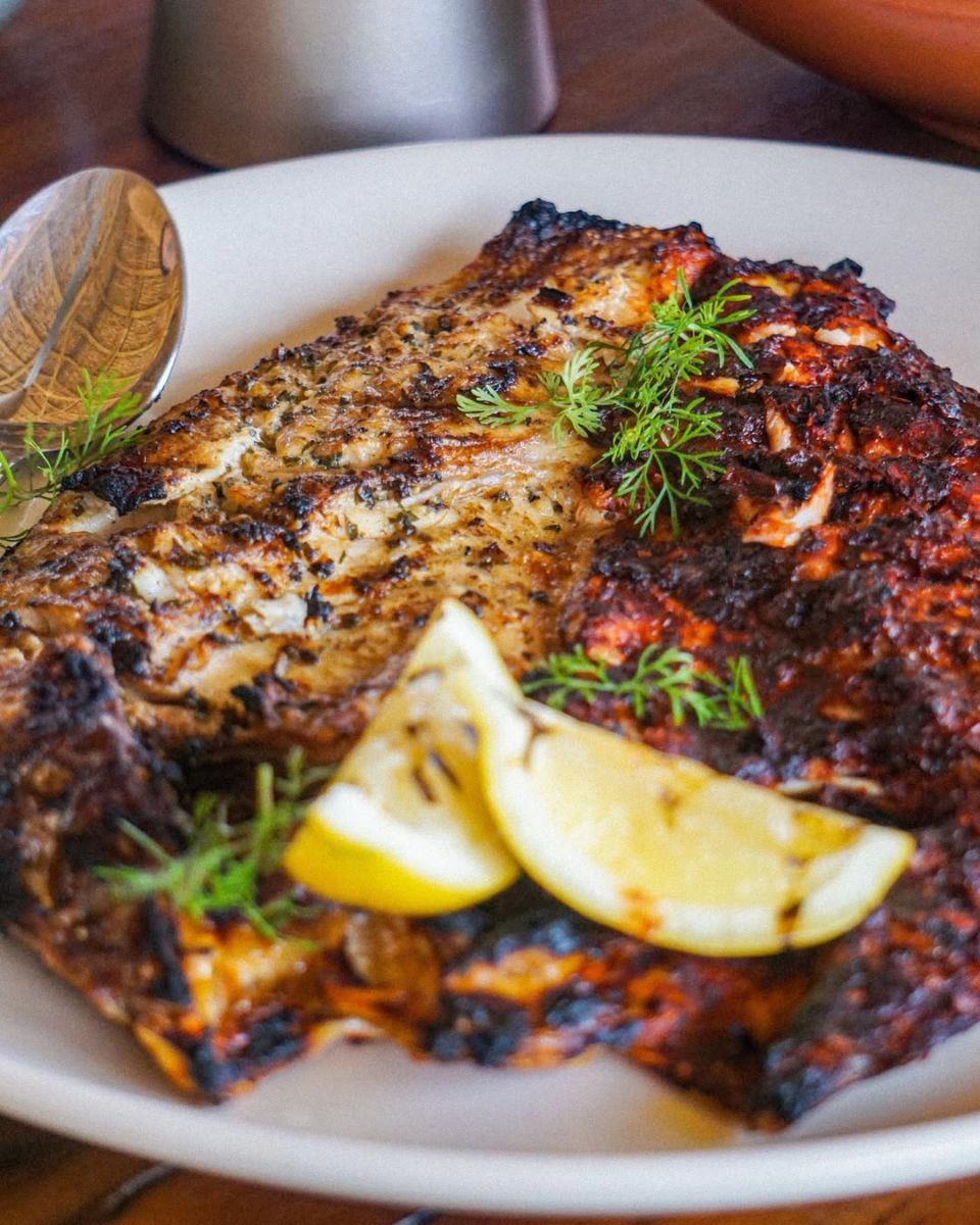 Mestiza es un restaurante de playa ubicado en Playa Agua Blanca 