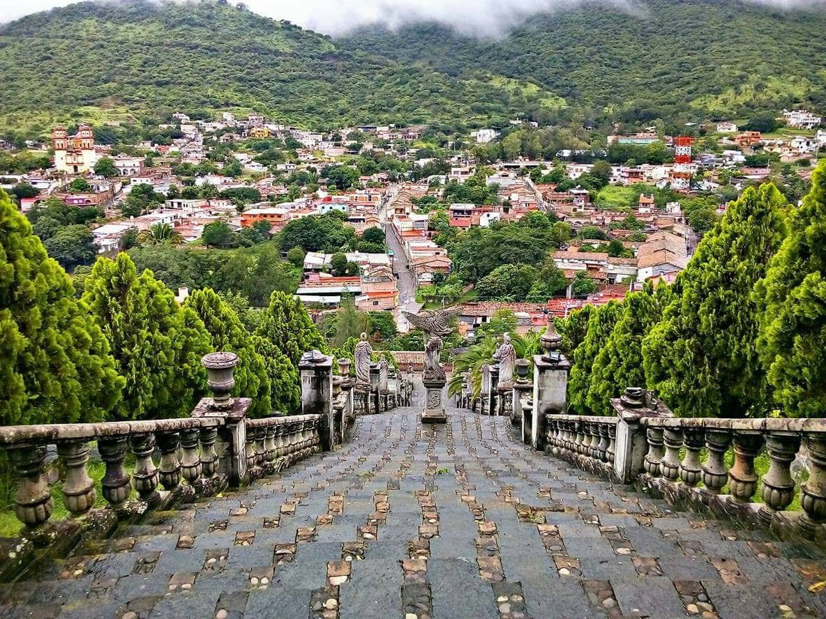 Los turistas todavía no lo descubren, pero este pueblito entre las montañas en Jalisco tiene una presa y un convento precioso 