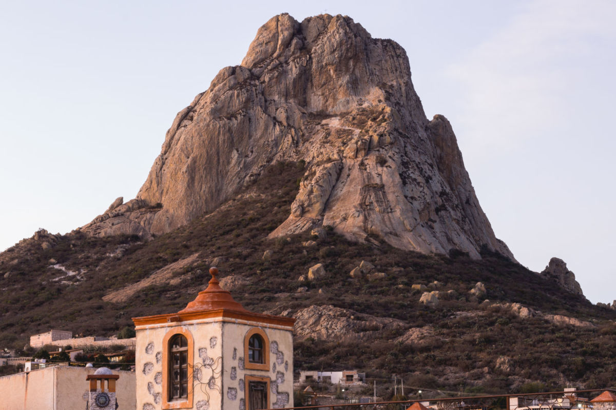 La Peña de Bernal es el tercer monolito más grande del mundo