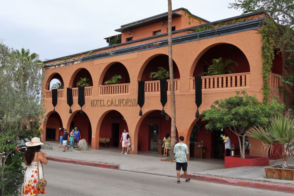 La popularidad del Hotel California tiene que ver con la llegado del hielo a esta localidad 