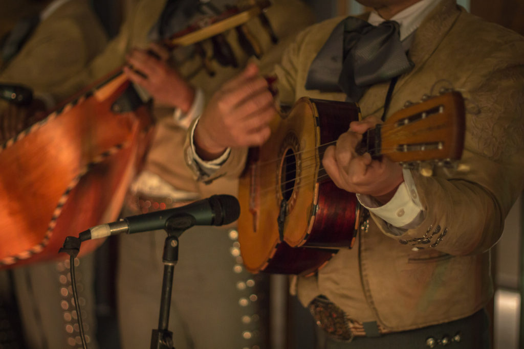 noches de mariachi casa cocula