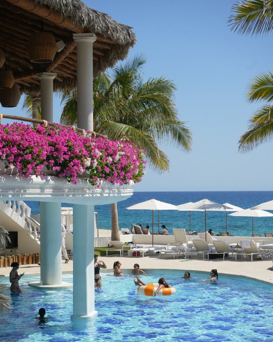 Piscina del Hotel Mar del Cabo