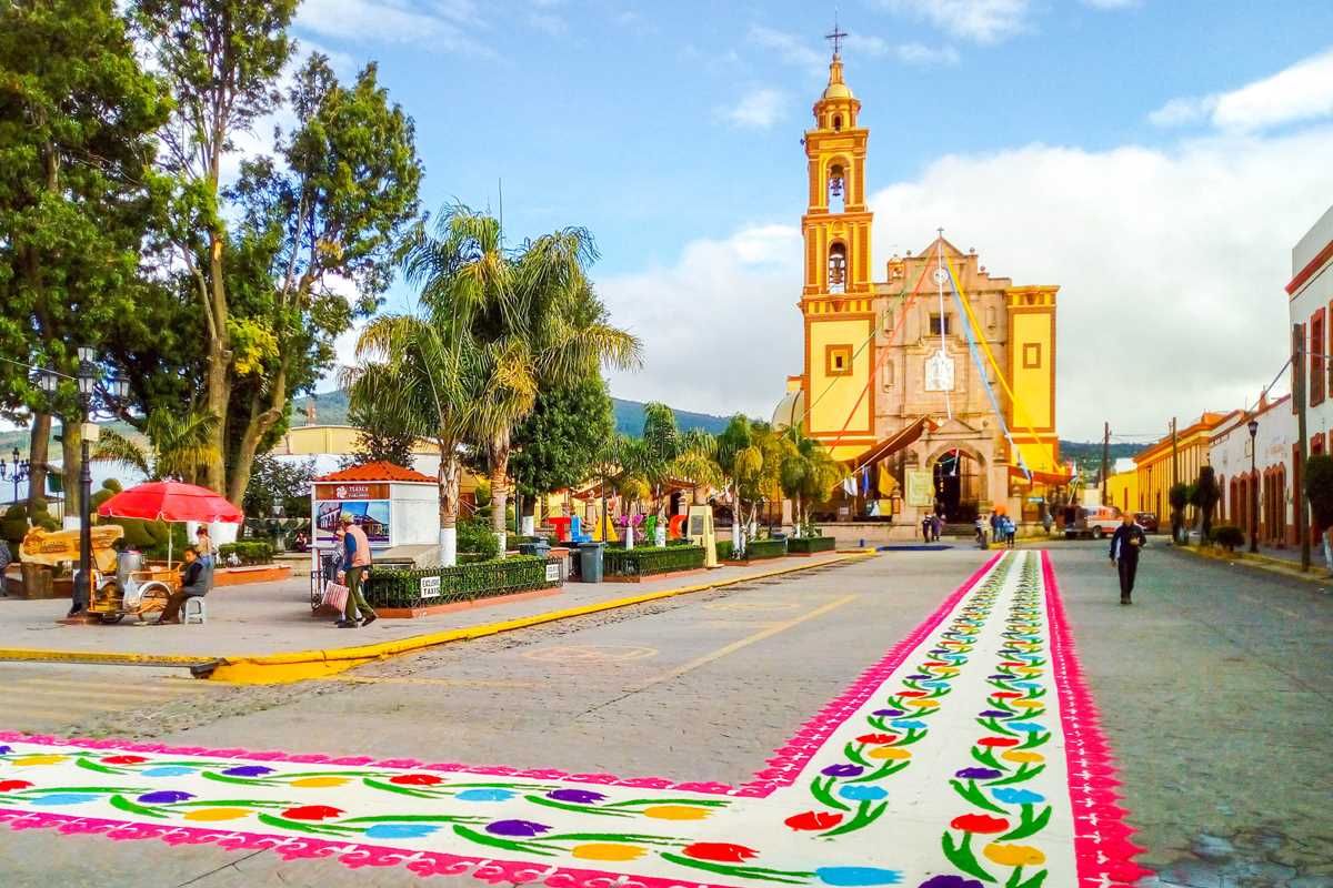 Este Pueblo Mágico de casas afrancesadas, haciendas y coloridos tapetes de aserrín está a solo dos horas y media de la CDMX