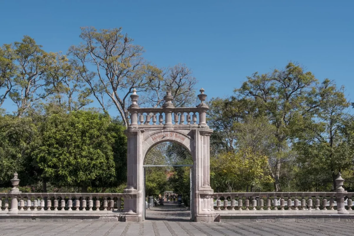 ¿Sabías que el jardín más romántico de Aguascalientes tiene una réplica igualita en la CDMX?