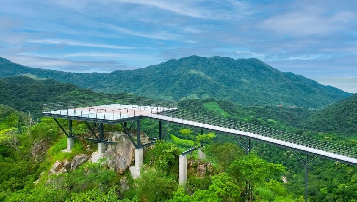 El Mirador Jurillo Point ofrece vistas 360 grados hacia la Sierra Madre