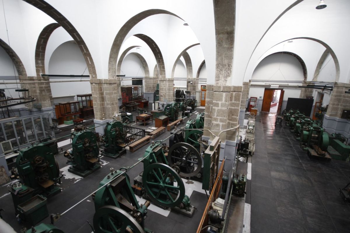Sala de amonedación en el Museo Numismático Nacional
