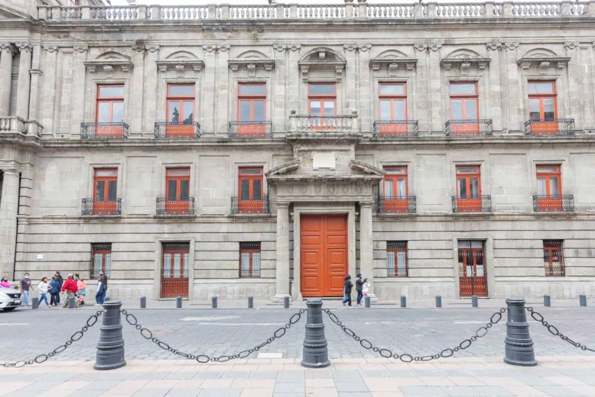 El Palacio de Minería fue construido por Manuel Tolsá