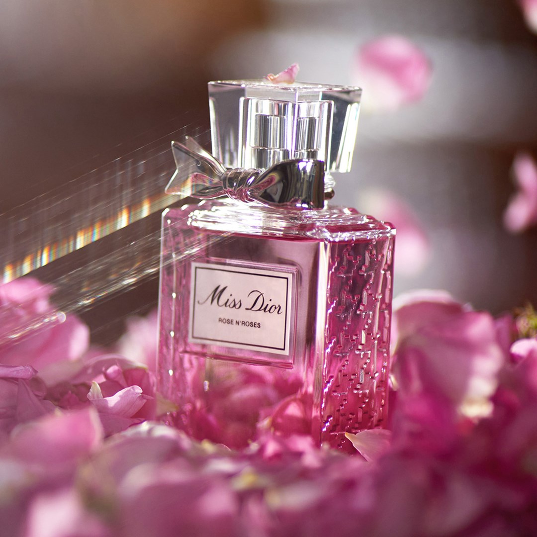perfumes florales dior