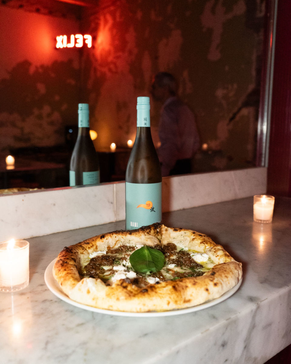 Sake y Pizza en LagoAlgo. 