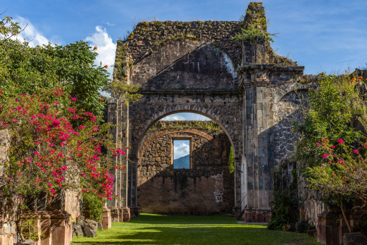 Templo Inconcluso de la Preciosa Sangre de Cristo en Mascota