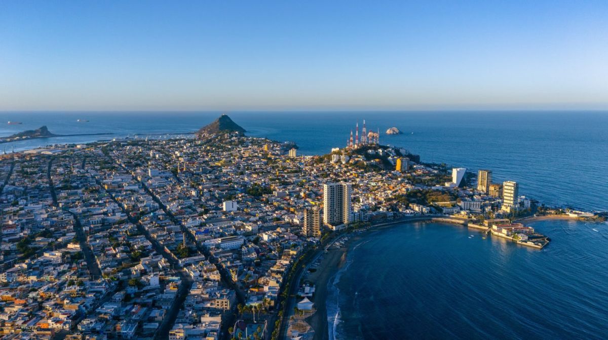 Vista aérea del Puerto de Mazatlán 