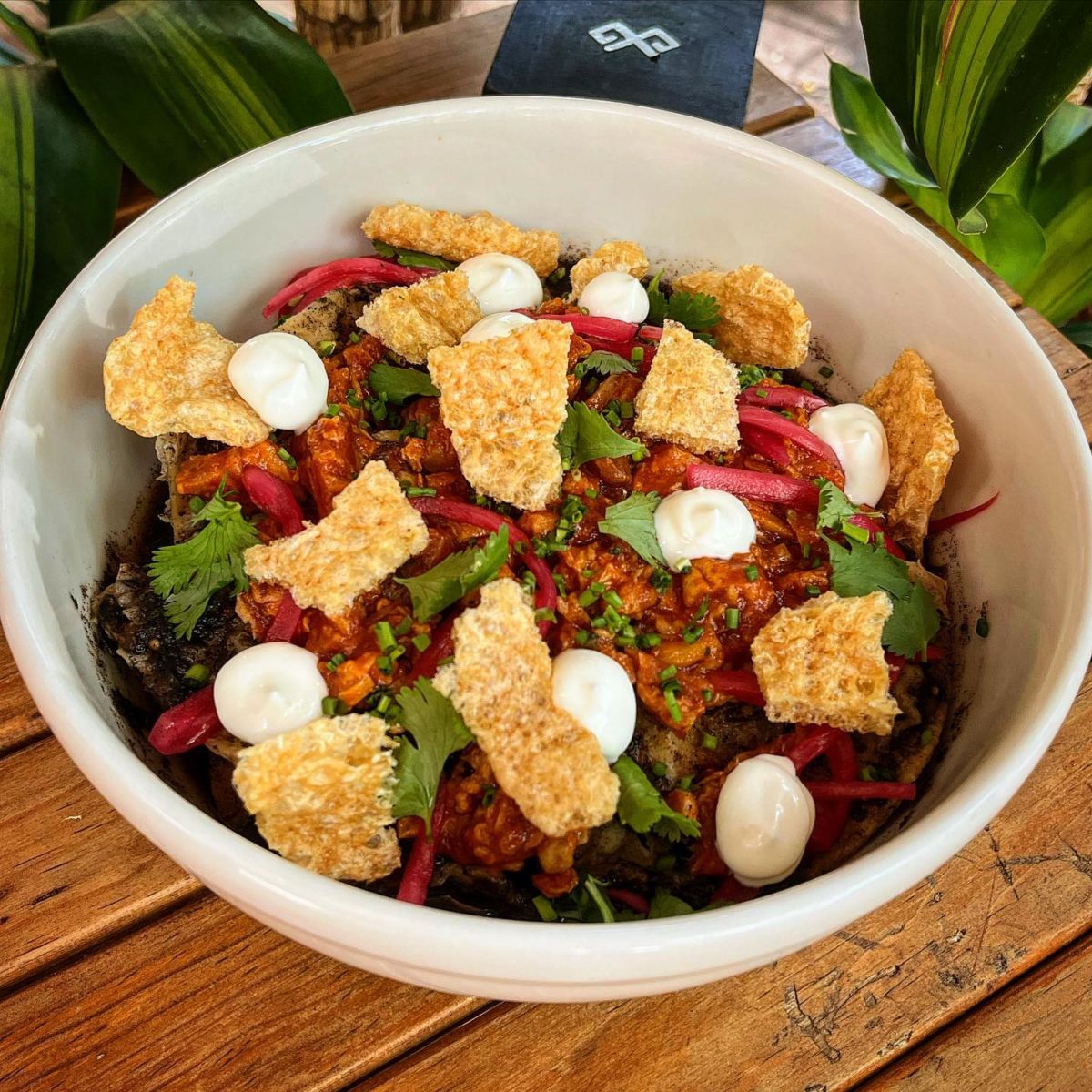 Chilaquiles con chicharrón