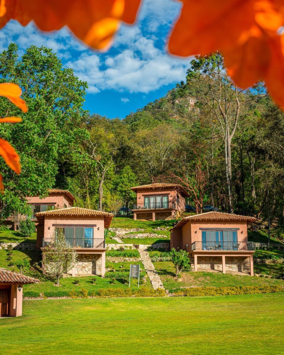 Sierra Lago Resort & Spa