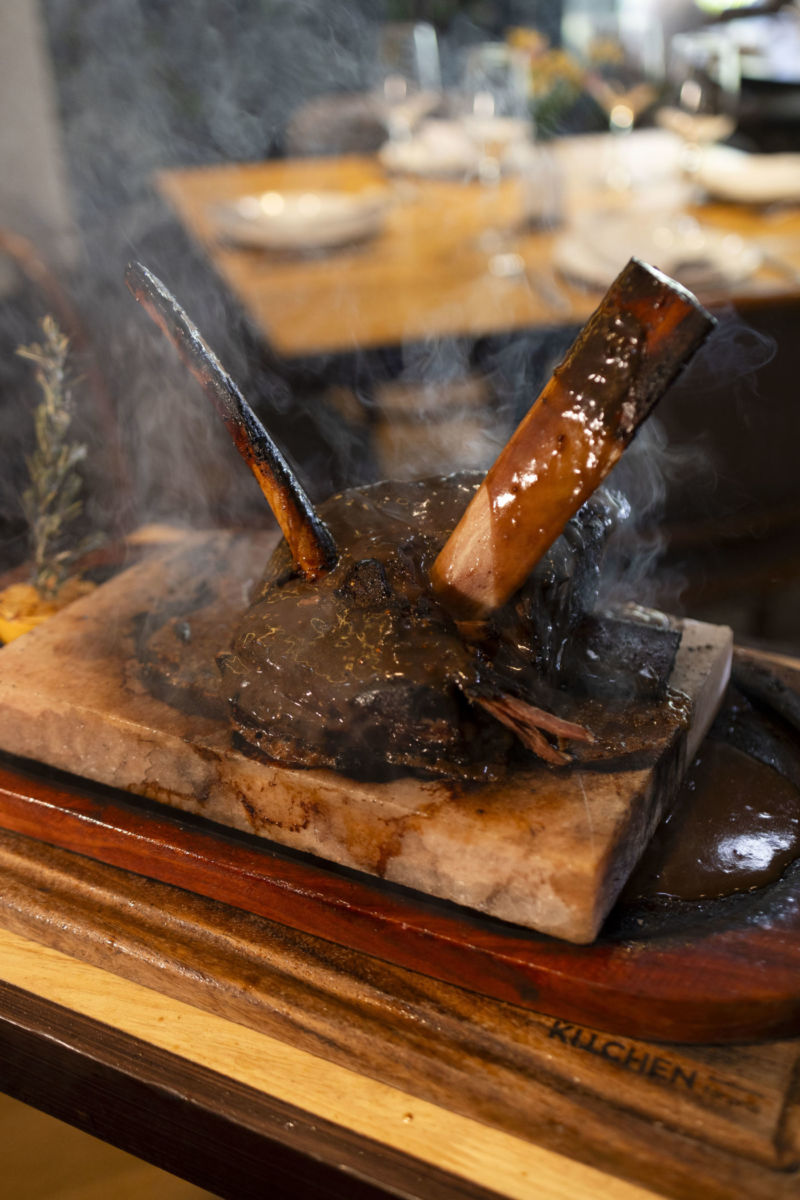 Costilla horneada por doce horas en Porter Polanco.