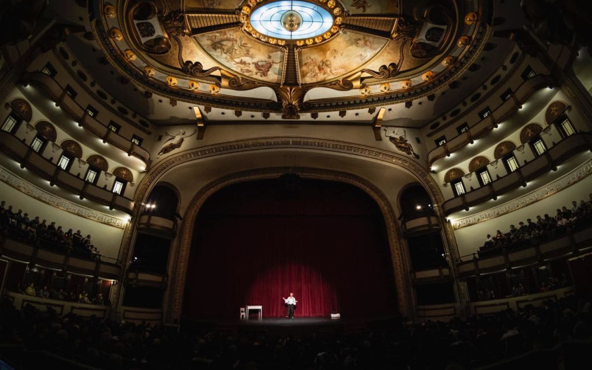 El teatro se inauguró en 1918 por el presidente Venustiano Carranza