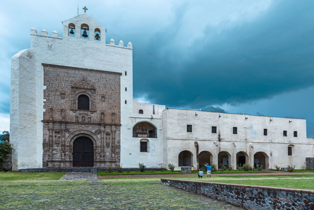 5 cosas que puedes hacer en Acolman, el pueblito secreto y muy encantador del Estado de México donde dicen que nacieron las piñatas