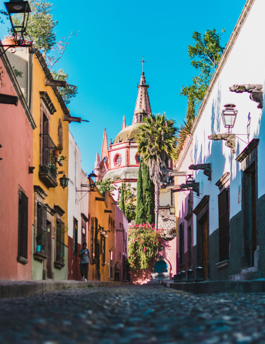Las 5 calles más coloridas y bonitas de México