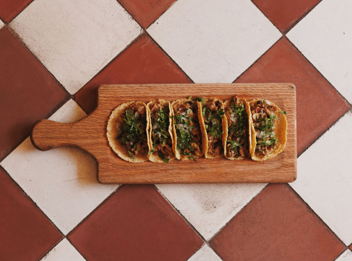 Tacos para compartir al centro en Casa Imperial Polanco. 