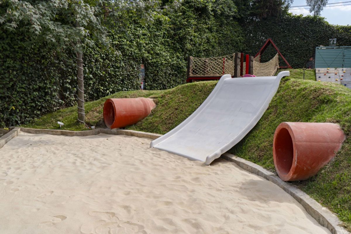 Zona de juegos en el restaurante Parrilla Paraíso
