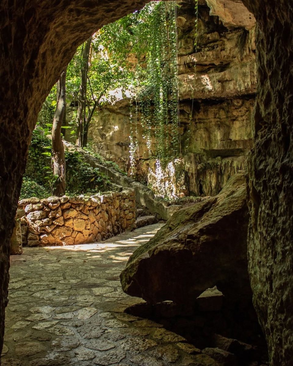 cenote donde nadó Carlota de México 