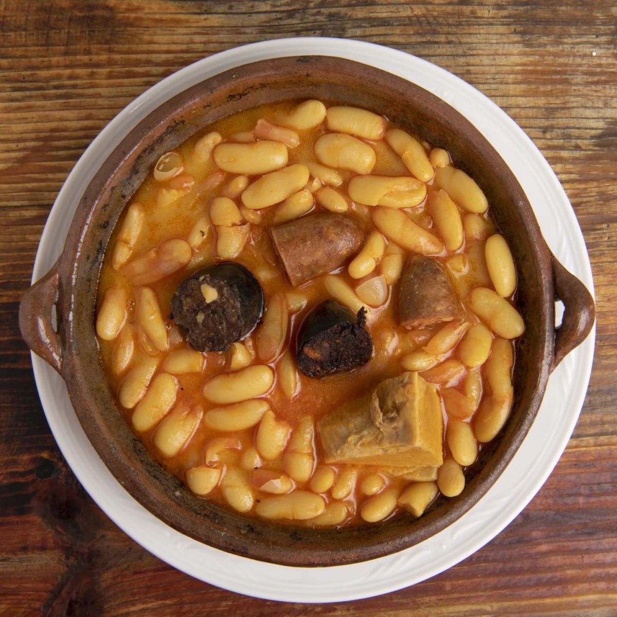 Fabada de la cocina española 
