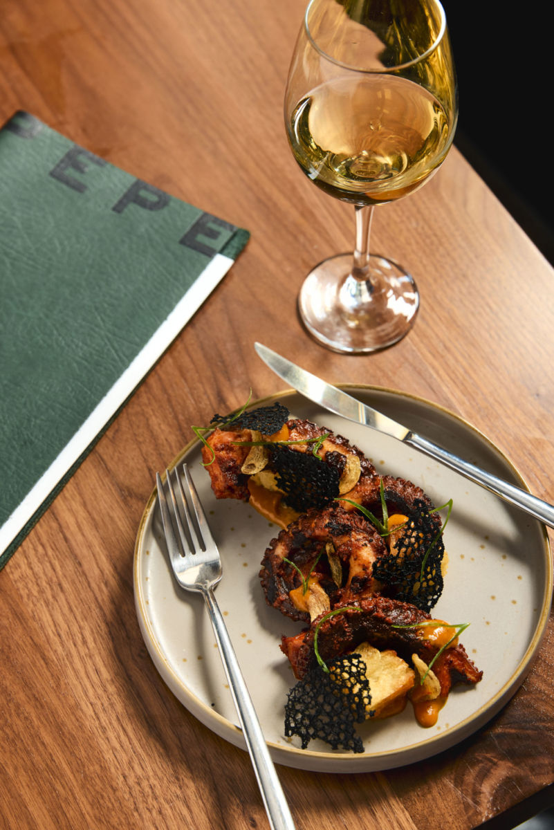 PEPE restaurante cocina española contemporánea. 